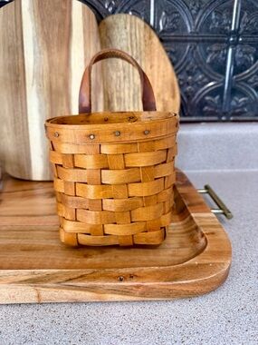 Vintage 1991 Henn Peg Wood Basket with Leather Handle